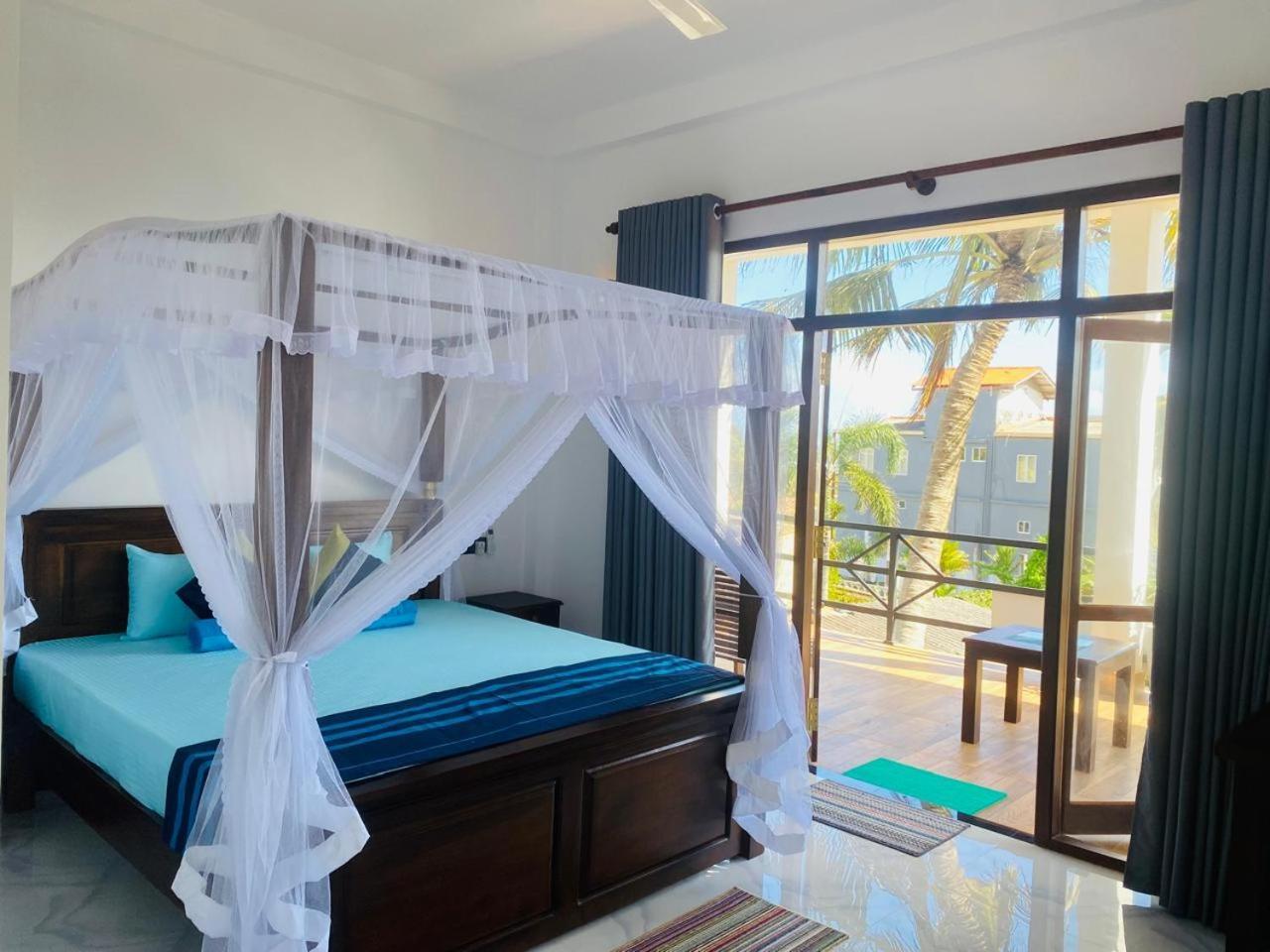 The Wave'S Guest House Mirissa Εξωτερικό φωτογραφία