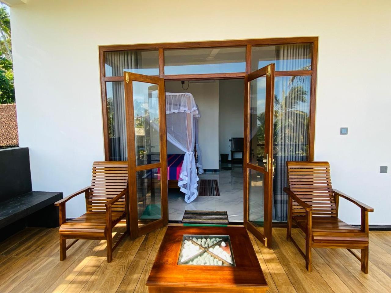 The Wave'S Guest House Mirissa Εξωτερικό φωτογραφία