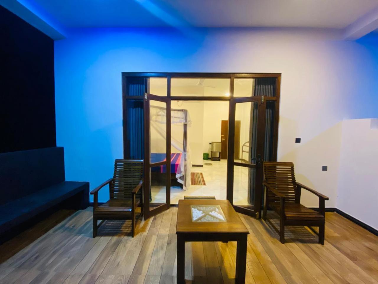 The Wave'S Guest House Mirissa Εξωτερικό φωτογραφία