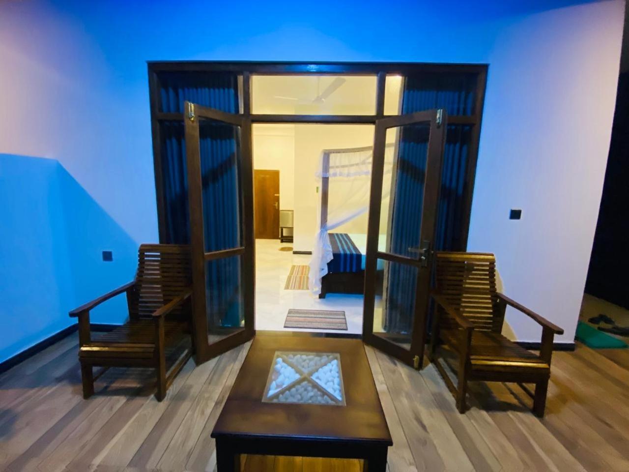 The Wave'S Guest House Mirissa Εξωτερικό φωτογραφία