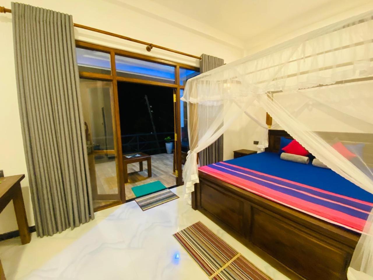 The Wave'S Guest House Mirissa Εξωτερικό φωτογραφία