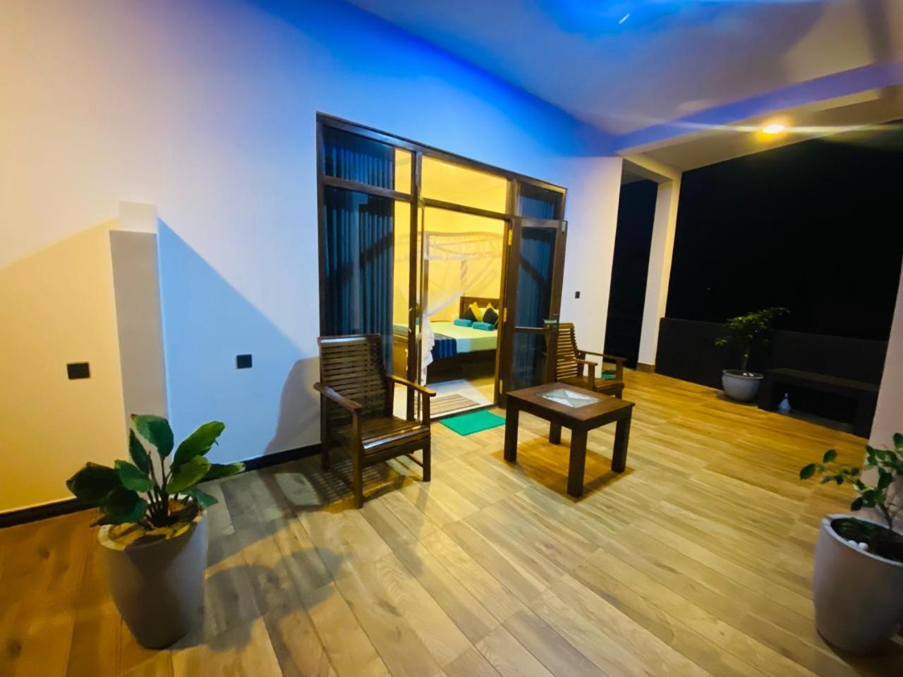The Wave'S Guest House Mirissa Εξωτερικό φωτογραφία