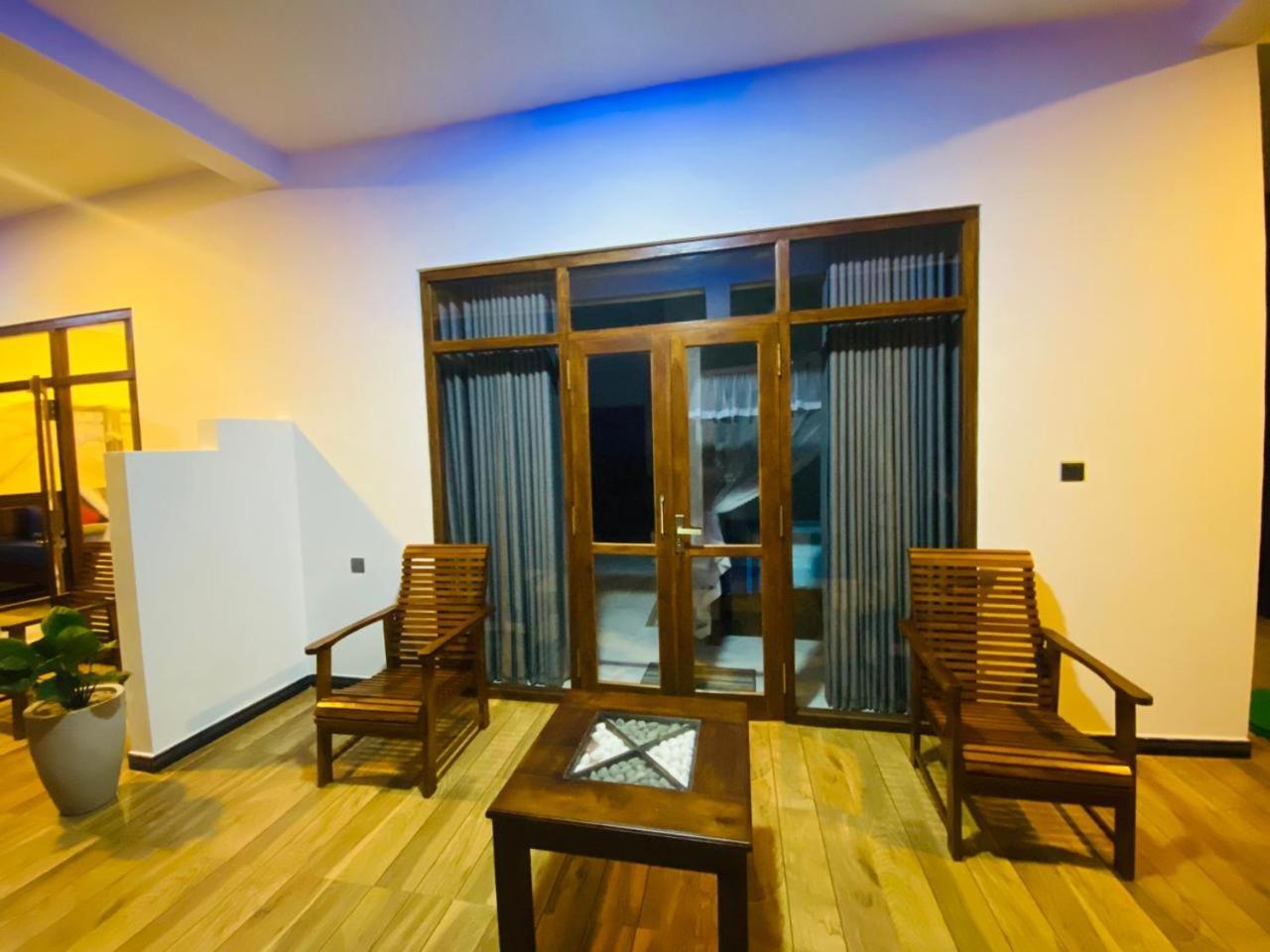 The Wave'S Guest House Mirissa Εξωτερικό φωτογραφία