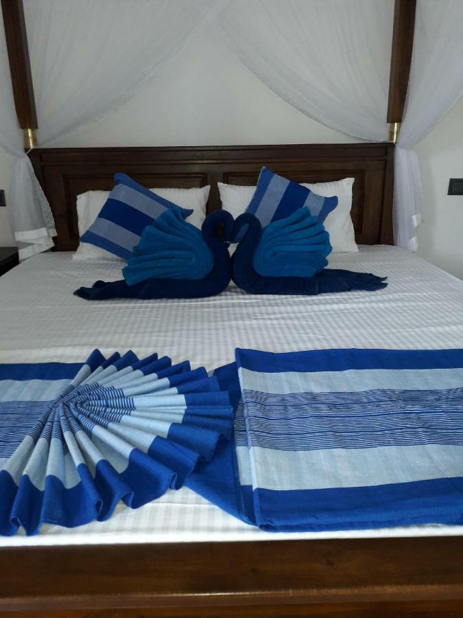 The Wave'S Guest House Mirissa Εξωτερικό φωτογραφία