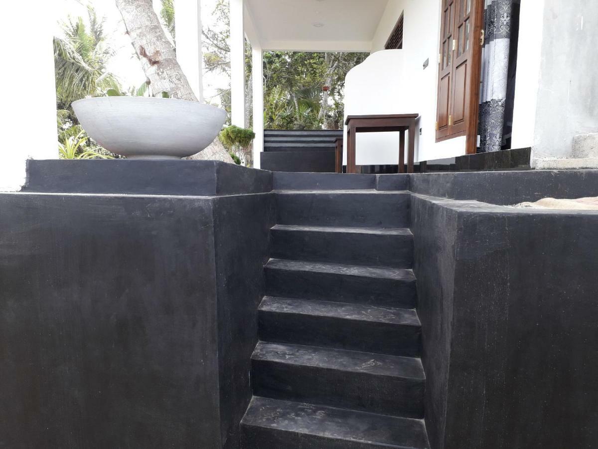 The Wave'S Guest House Mirissa Εξωτερικό φωτογραφία